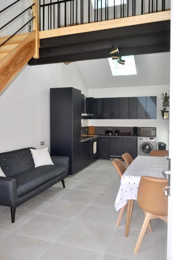 Bed and Breakfast Les Bobos A La Ferme La Madelaine-sous-Montreuil Exterior foto